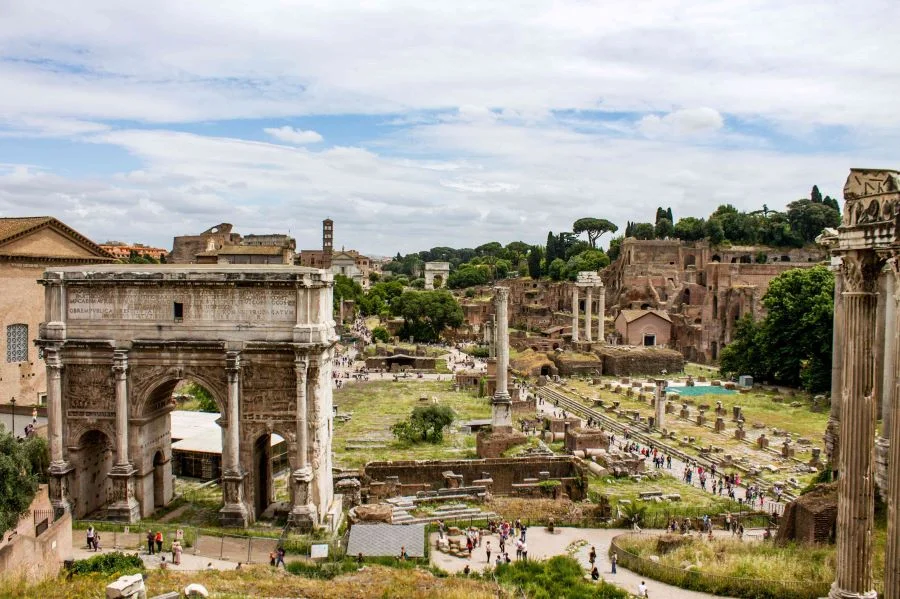 Đồi Palentino - điểm đến được nhiều du khách yêu thích mỗi khi có dịp dừng chân tại Rome