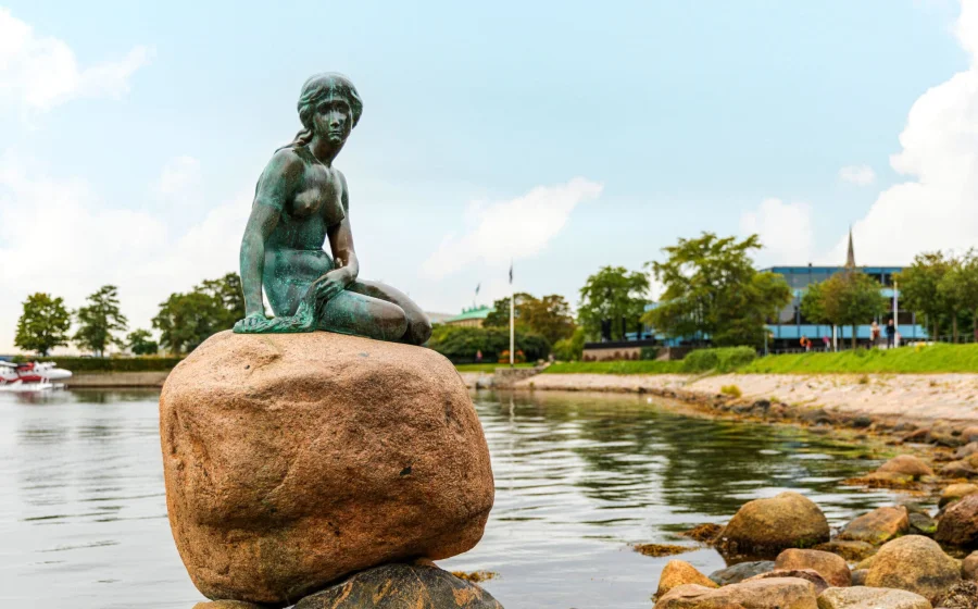 biểu tượng Nàng tiên cá (The Little Mermaid) nổi tiếng