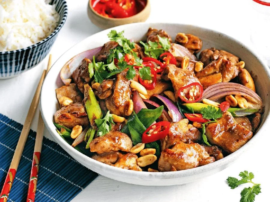 Món gà Cung Bảo hứa hẹn sẽ chinh phục “dạ dày” của những vị thực khách khó tính nhất