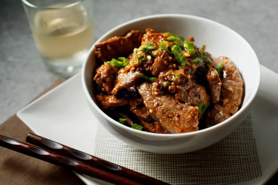 Bò cay Hồ Nam gây ấn tượng với đông đảo thực khách bởi vị cay tê đặc trưng cực kỳ cuốn 
