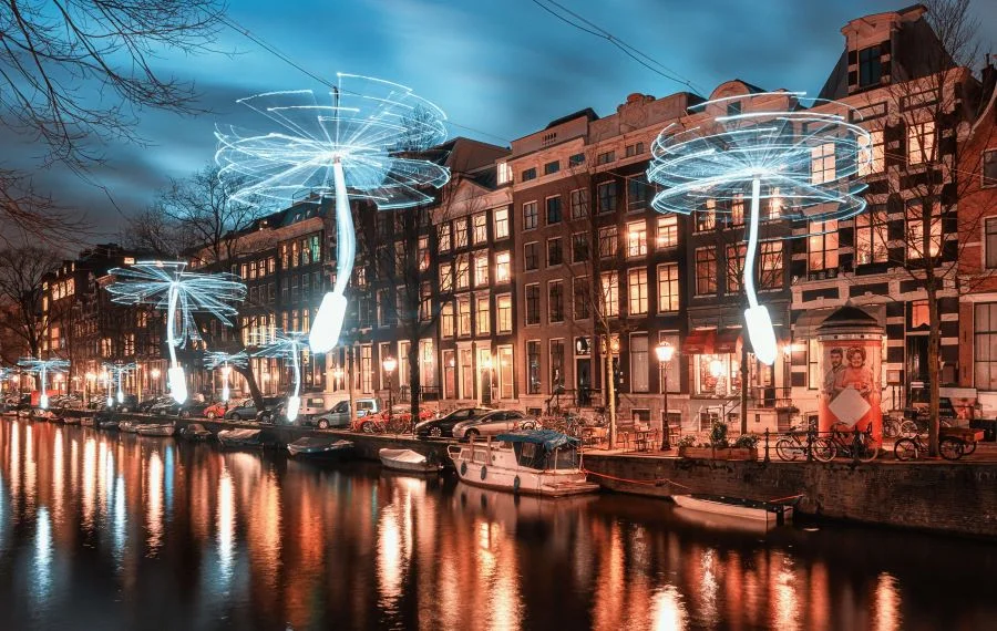Lễ hội Ánh sáng Amsterdam - một trong những lễ hội ánh sáng có quy mô hoành tráng nhất