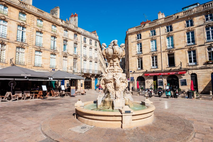 Thành phố cảng Bordeaux sở hữu nhiều điểm đến tham quan nổi tiếng bậc nhất nước Pháp