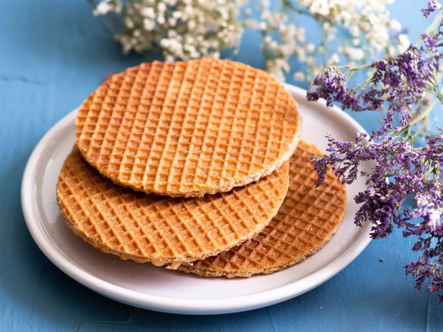 Stroopwafel là một loại bánh quy truyền thống cực kỳ nổi tiếng của Hà Lan