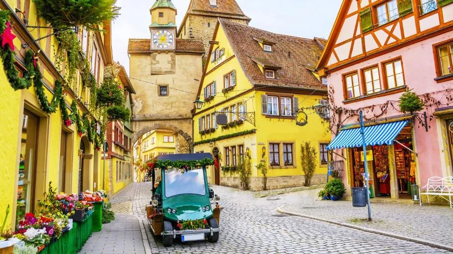 Thị trấn Rothenburg - địa điểm tham quan nổi tiếng nhất định không thể bỏ lỡ khi đến bang Bavaria
