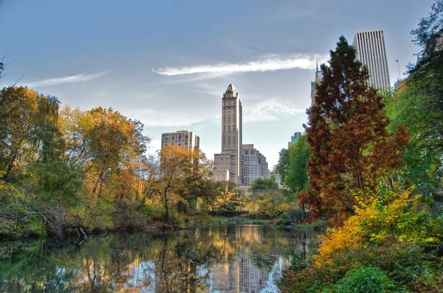 Nhắc đến New York, không ai là không biết đến Công viên Trung tâm (Central Park) - ốc đảo xanh mát rộng lớn giữa lòng thành phố