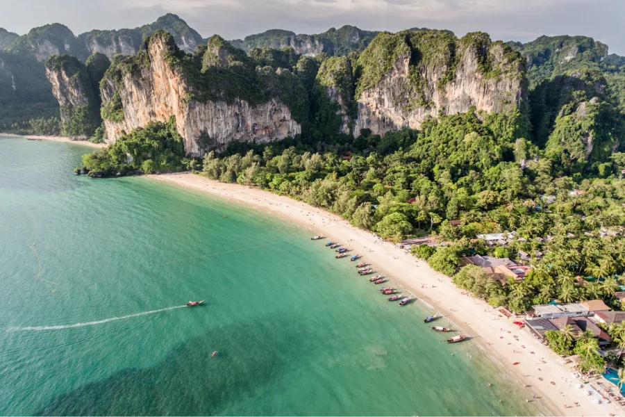 Đảo Koh Tao thu hút du khách bởi vẻ đẹp mê hồn và những trải nghiệm du lịch vô cùng hấp dẫn