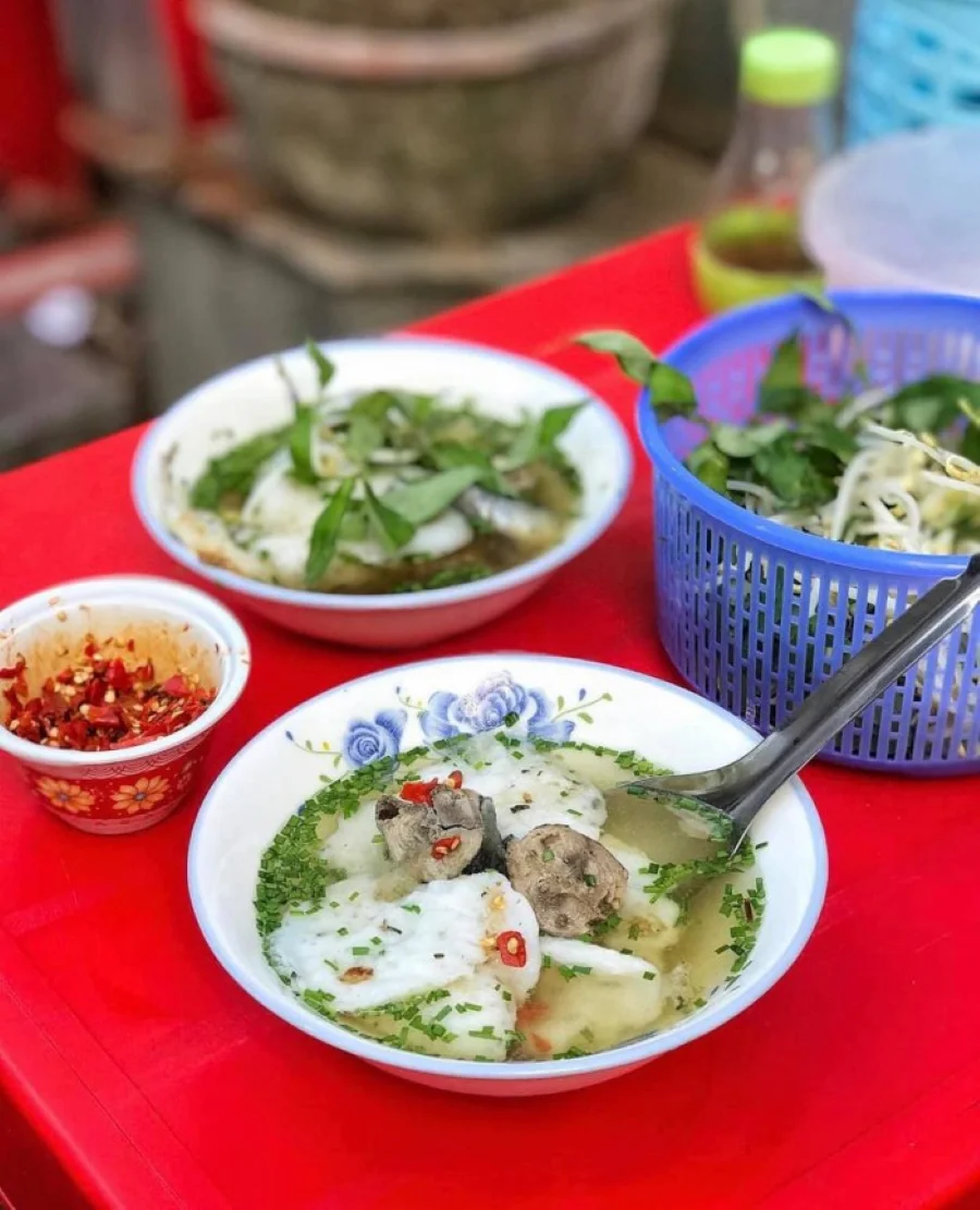 Bánh căn nước cá - một thức quà mang đậm dấu ấn của vùng đất "xứ Nẫu"
