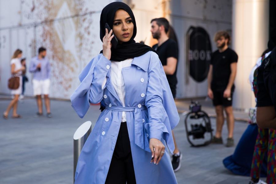 Trang phục hiện đại của phụ nữ Dubai là sự kết hợp hài hòa giữa truyền thống và hiện đại