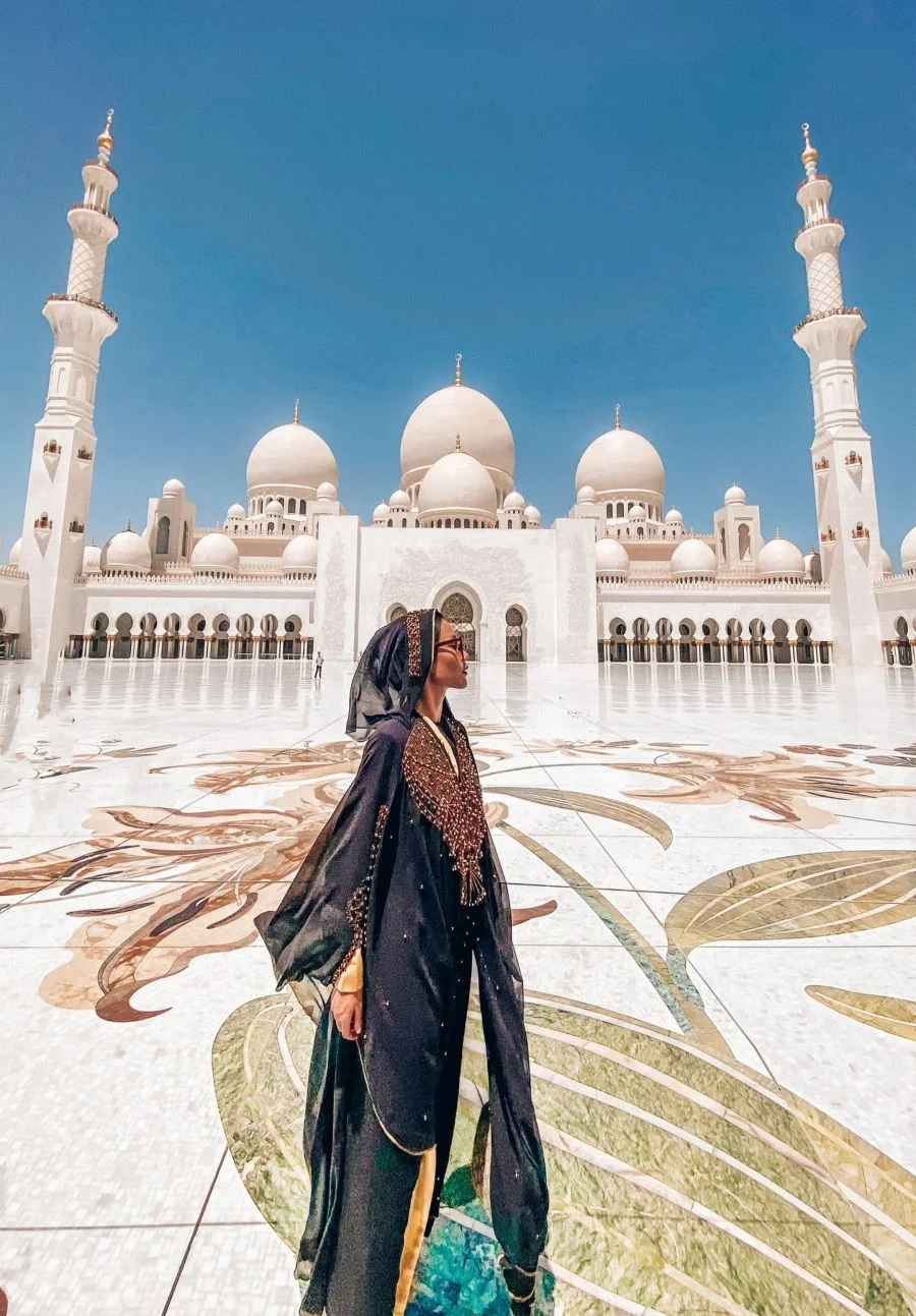 Trang phục dành cho nữ khi đi du lịch Dubai