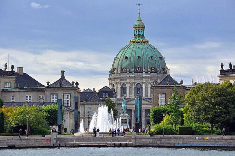 Thánh đường Copenhagen là một công trình kiến trúc nổi tiếng Đan Mạch.