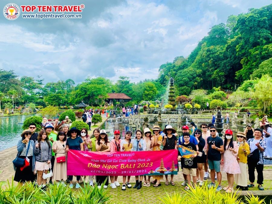 Khách nhà Top Ten trong tour du lịch Bali - khám phá hòn đảo xinh đẹp bậc nhất Indonesia