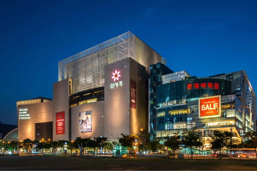 Shinsegae Centum City Department Store là trung tâm thương mại lớn nhất thế giới nằm tại thành phố cảng Busan
