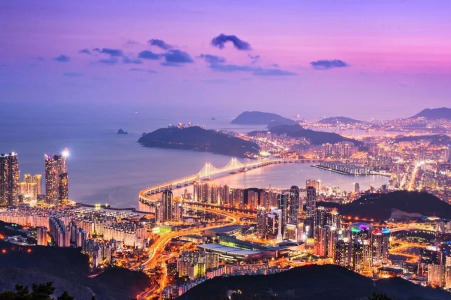 Busan mùa hè mang bầu không khí dễ chịu cùng những trải nghiệm tuyệt vời