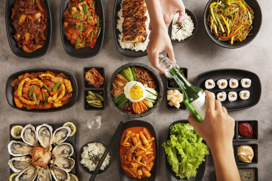 Thưởng thức những món ăn nổi tiếng tại Busan mùa hè là một trong những trải nghiệm mà bạn không thể nào bỏ qua