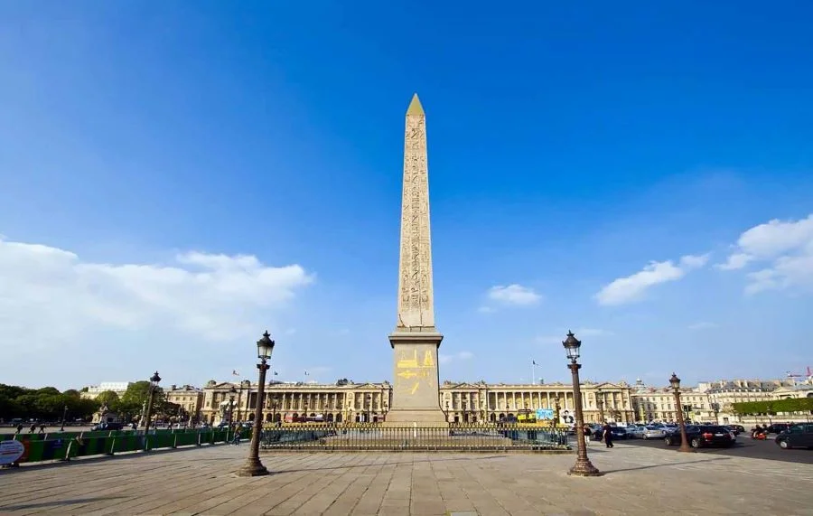 Địa điểm Champs Elysees sang trọn và quyến rũ