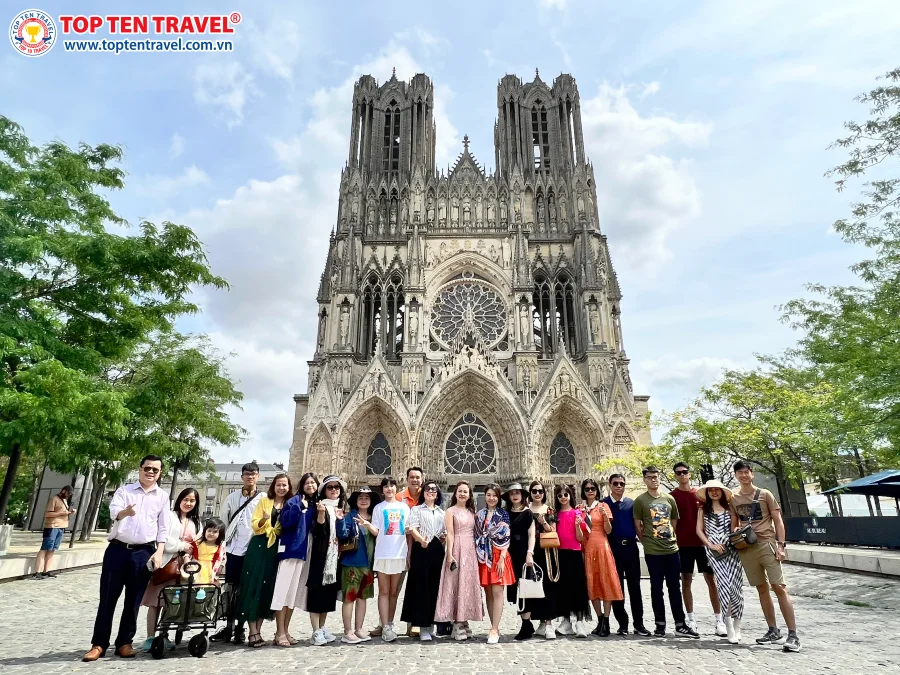 Tour Du lịch Châu Âu: Pháp - Thụy Sĩ - Ý - Vatican 10N9D