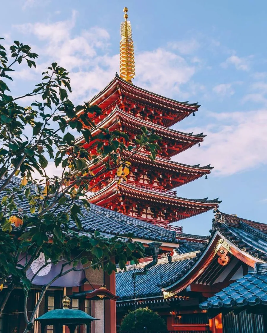 Kiến trúc của Sensoji mang đậm nét đặc trưng của Phật giáo Nhật Bản