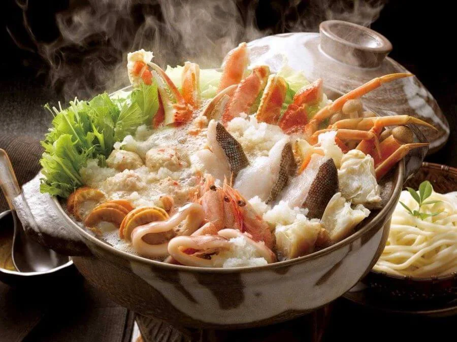 Du lịch Jeju vào mùa đông, bạn sẽ có cơ hội thưởng thức những món ăn đặc trưng, ấm nóng, xua tan cái lạnh của mùa đông