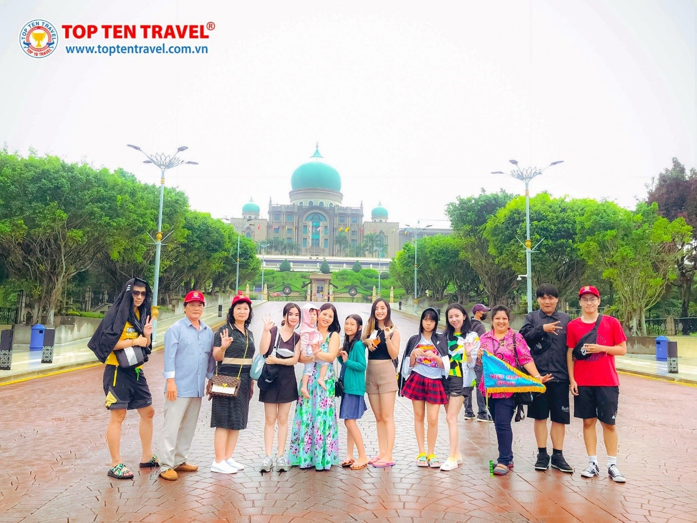 Tour Singapore - Indonesia - Malaysia của Top Ten Travel