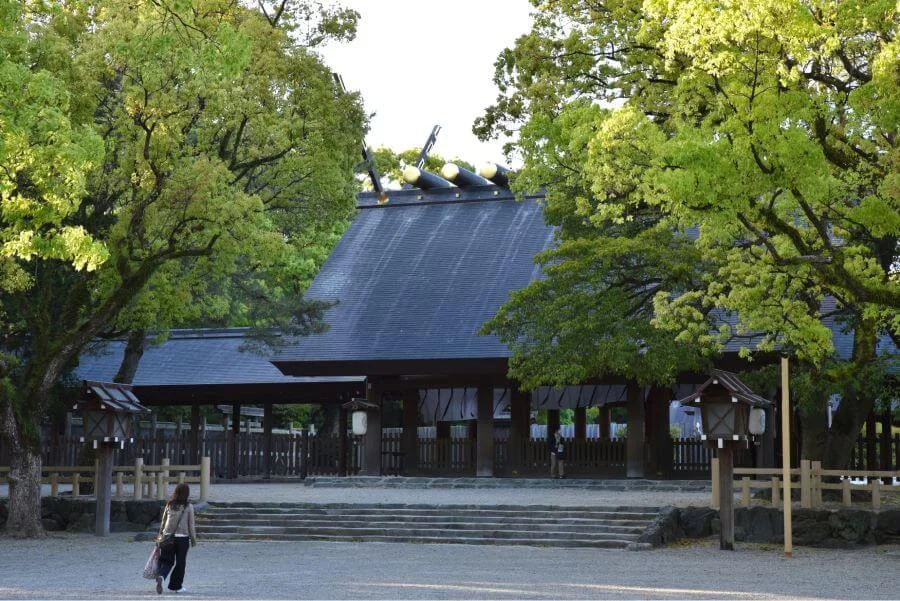 Tham quan đền Atsuta cổ kính là một trải nghiệm thú vị không thể bỏ qua khi du lịch Nagoya