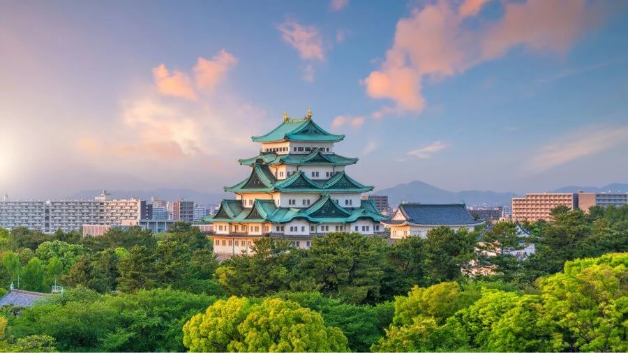 Lâu đài Nagoya là một biểu tượng lịch sử và văn hóa quan trọng của thành phố xinh đẹp này
