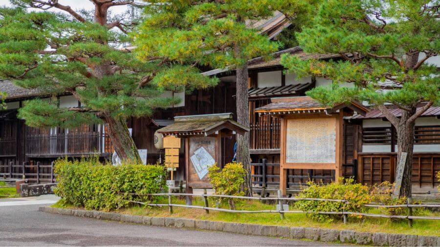 Takayama Jinya là một trong những di tích kiến trúc lịch sử quý giá nhất còn sót lại từ thời Edo