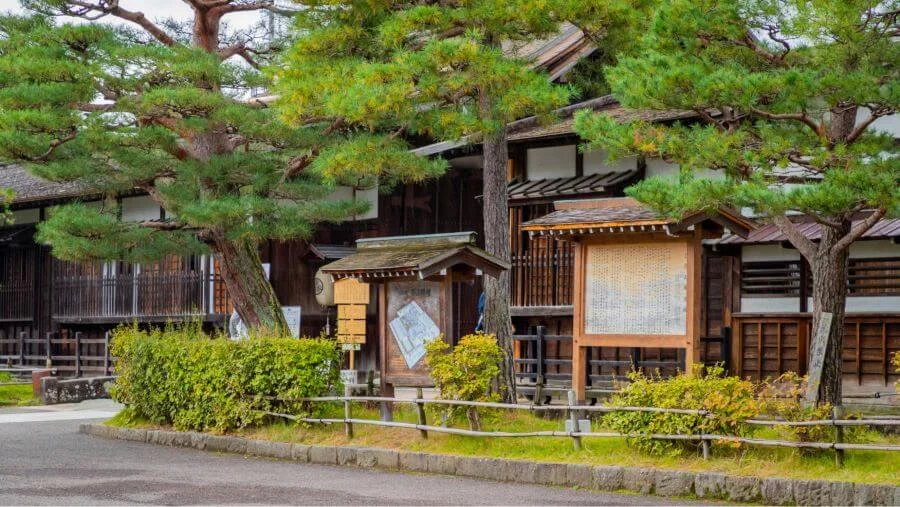 Takayama Jinya là một trong những di tích kiến trúc lịch sử quý giá nhất còn sót lại từ thời Edo