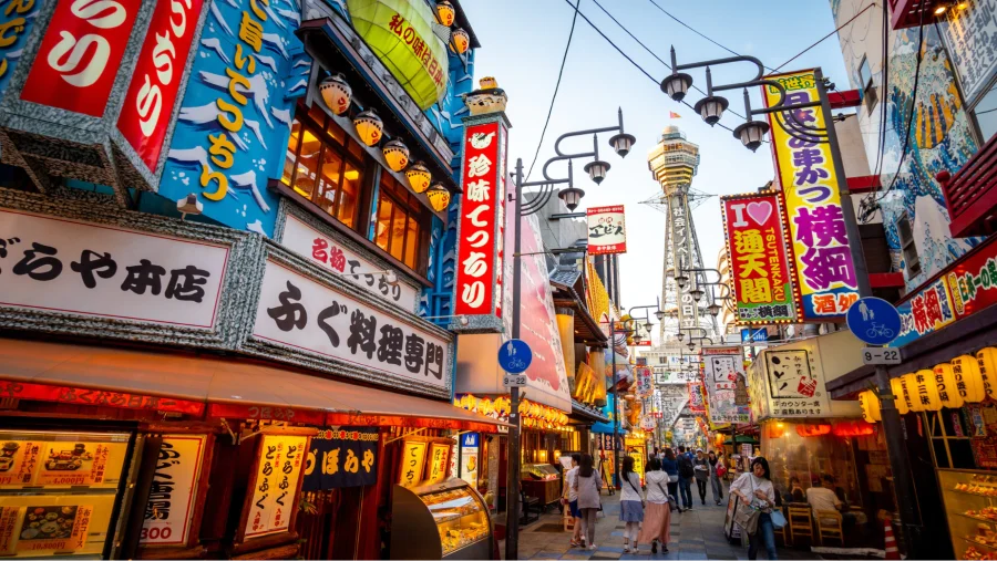 Nếu như bạn còn lăn tăn chưa biết làm gì tại Osaka thì Shinsekai & Tháp Tsutenkaku là một gợi ý hoàn hảo