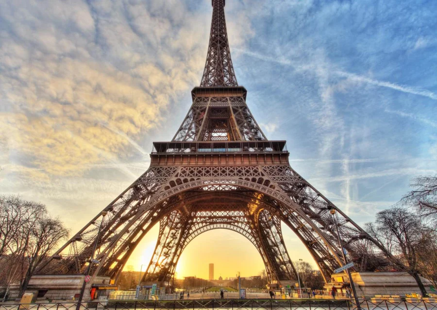 Tháp Eiffel – Biểu tượng kiến trúc vĩ đại của Pháp