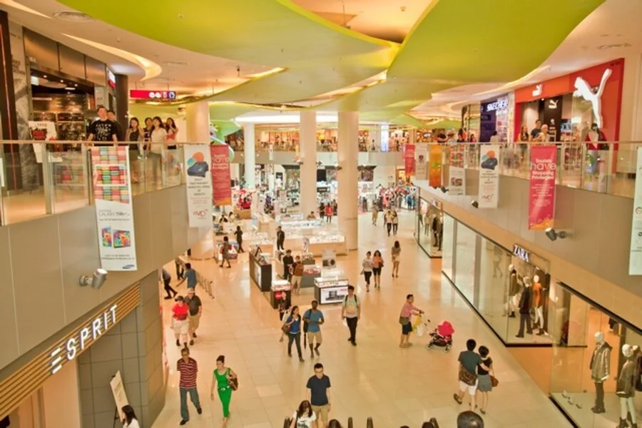 Tại Bugis Street du khách còn có thể thưởng thức các hương vị ẩm thực đặc trưng của Singapore
