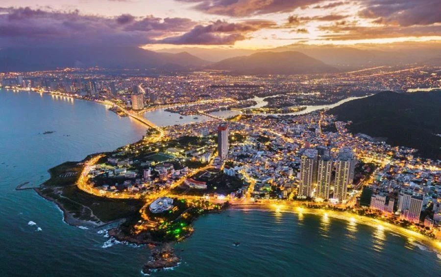 Vẻ đẹp lộng lẫy khi về đêm của các bờ biển tại Nha Trang