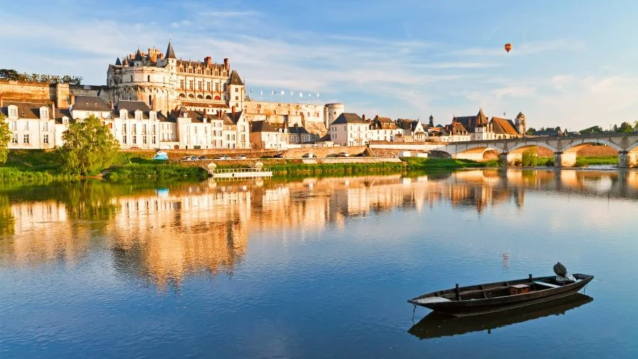Khám phá thung lũng sông Loire - Vườn cổ tích nước Pháp
