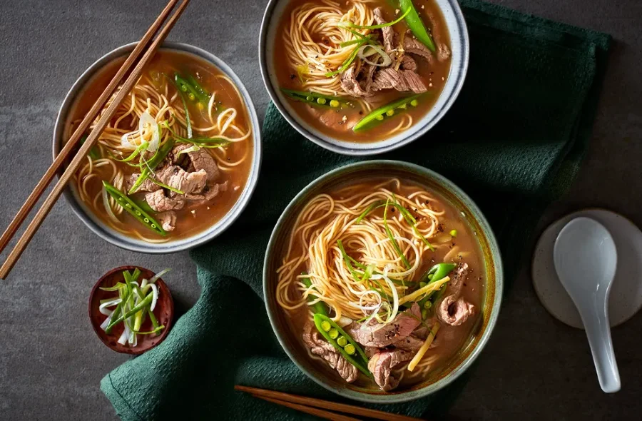 Một trong những món ăn đặc trưng tại Fujiten là các loại mì ramen nóng hổi