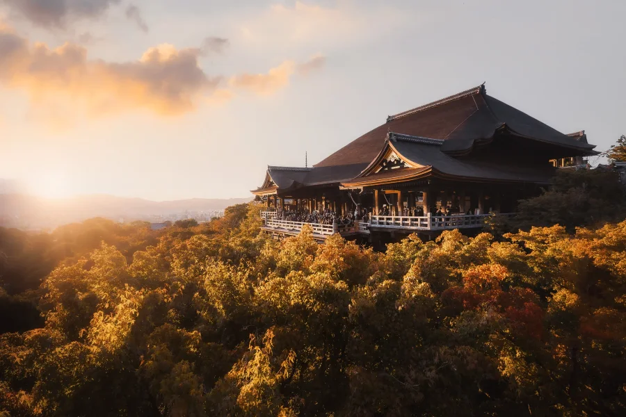 Kiyomizu-der - Một trong những ngôi đền cổ kính tại Kyoto mà bạn không thể bỏ qua