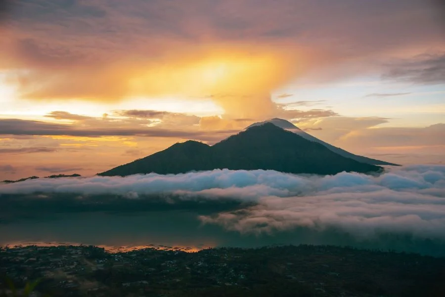 Núi Batur - Ngắm hoàng hôn lãng mạn trên đỉnh núi lửa