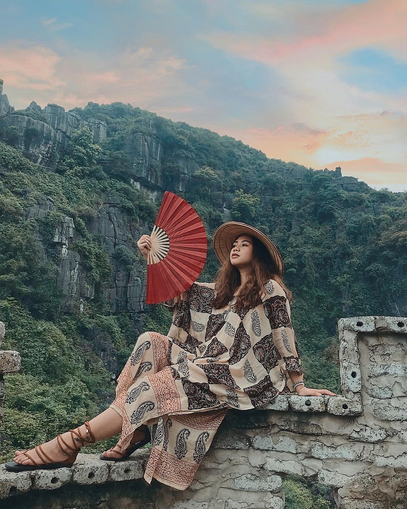 Hang múa ở Ninh Bình đi mùa nào đẹp? Giá vé và kinh nghiệm du lịch Hang Múa Ninh Bình - Travelgear Blog