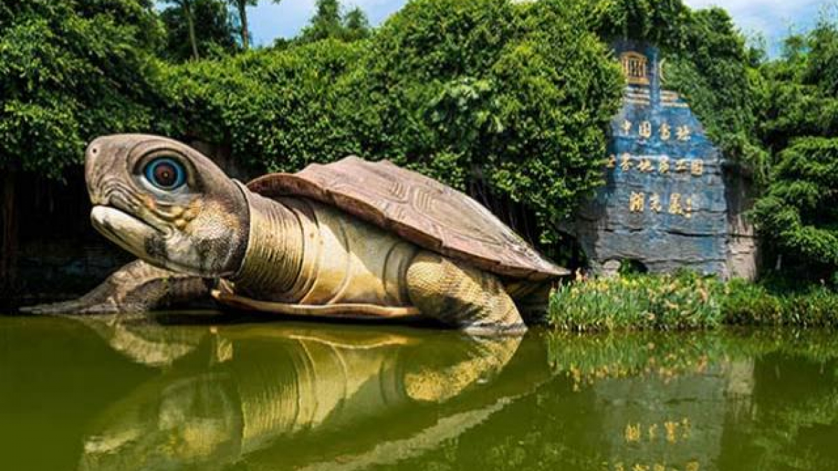 Hồ nước có "thủy quái" sinh sống đầy bí ẩn ở Trung Quốc Hồ nước có "thủy quái" sinh sống đầy bí ẩn ở Trung Quốc