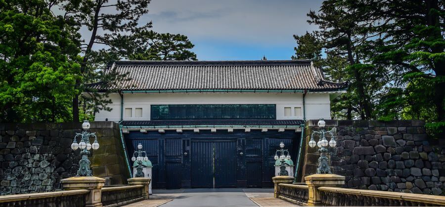 Hoàng cung Tokyo không chỉ là nơi ở của Hoàng gia Nhật Bản mà còn là một biểu tượng lịch sử, văn hóa và kiến trúc độc đáo