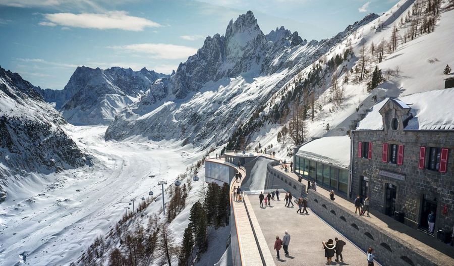 Sông băng ở thị trấn Chamonix nằm ngay khu vực trung tâm của dãy núi Mont Blanc
