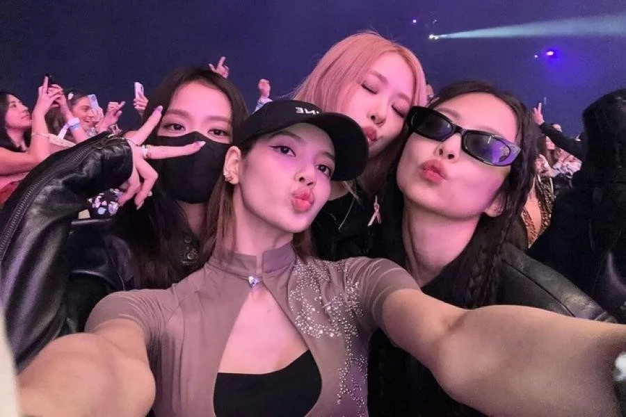 4 cô nàng Blackpink cực kì năng lượng