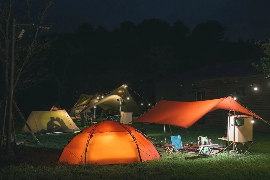 Trải nghiệm cắm trại và ngắm sao trên bãi biển tại Jeju là một trải nghiệm tuyệt vời mà bạn không nên bỏ qua