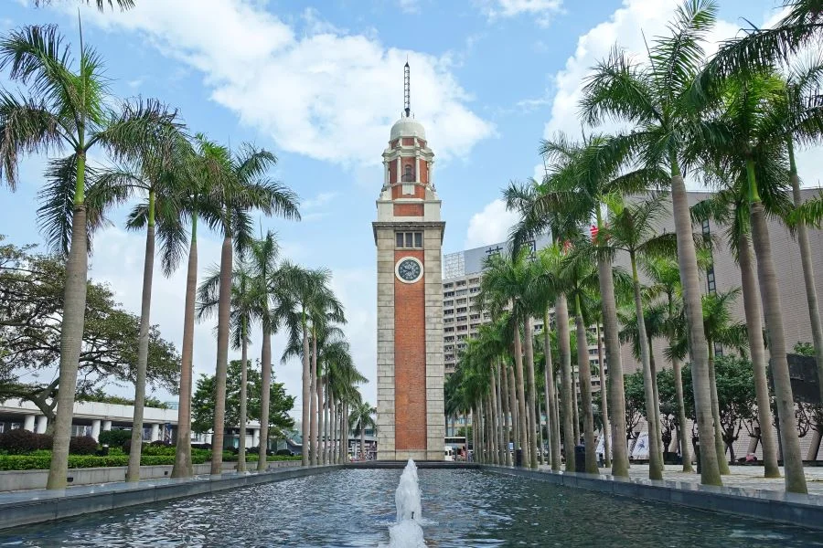 Tháp đồng hồ Hongkong là một biểu tượng đáng tự hào của xứ Cảng Thơm