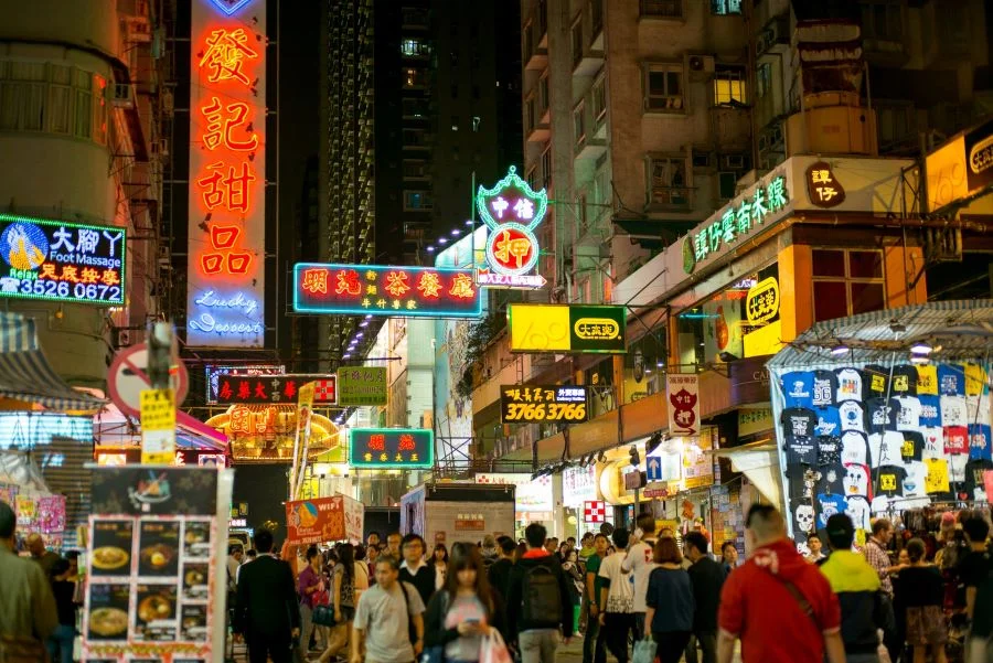 Mongkok - địa điểm tham quan mua sắm thu hút đông đảo du khách ghé thăm