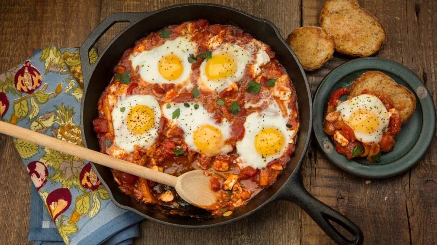 Shakshuka tuy có vẻ đơn giản thế nhưng lại thơm ngon và dễ ăn vô cùng