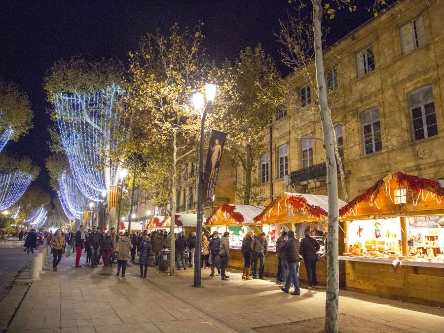Chợ Giáng sinh Aix-en Provence được tổ chức trên những con phố đẹp nhất