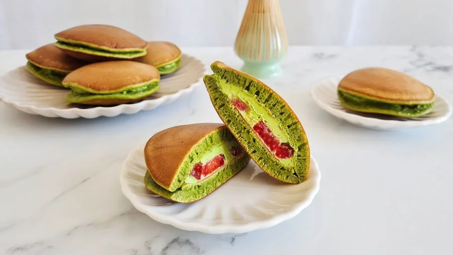 Người Nhật sáng tạo thêm nhiều loại nhân khác nhau để chiếc bánh rán Dorayaki có thể đa dạng và hấp dẫn hơn