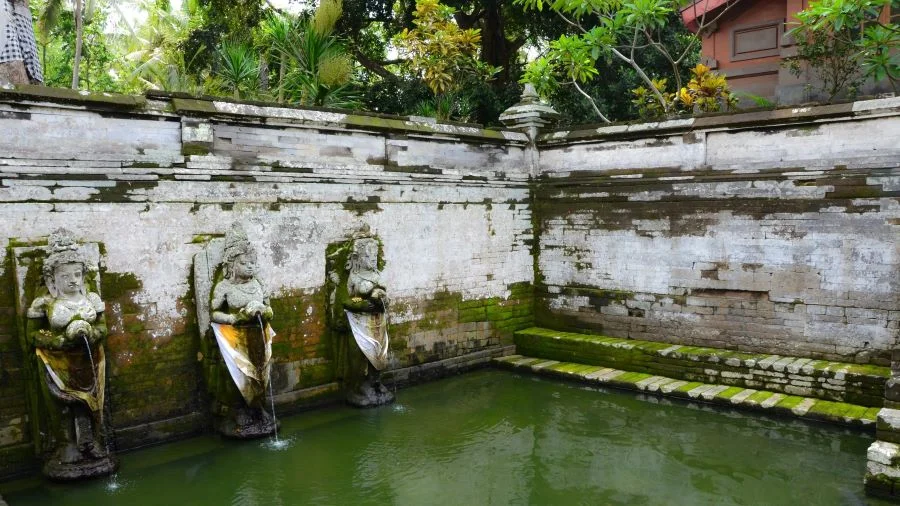 Đền Goa Gajah còn được nhiều người biết đến với tên gọi là hang Voi