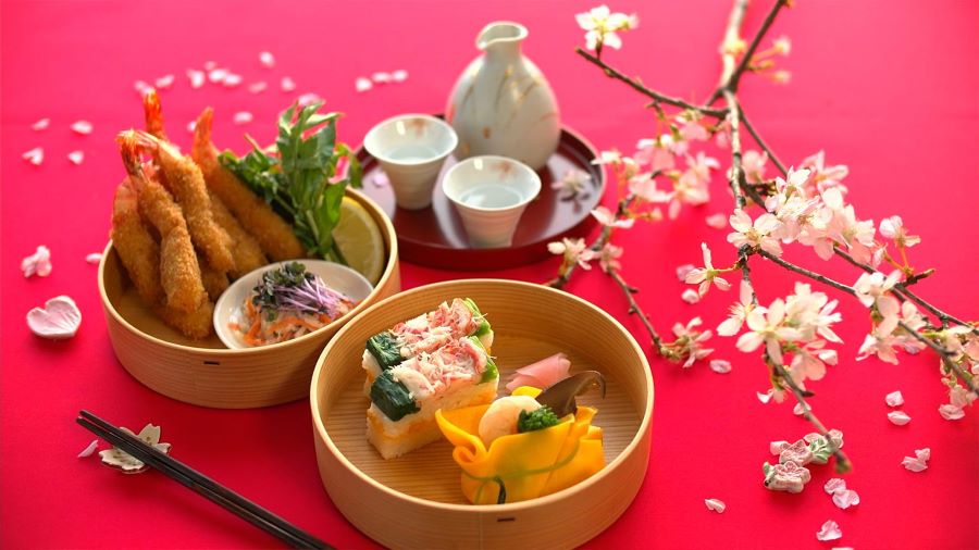 Ẩm thực Nhật Bản mùa xuân sở hữu hương vị hài hòa và tinh tế, vẻ ngoài được bày trí cực kỳ đẹp mắt