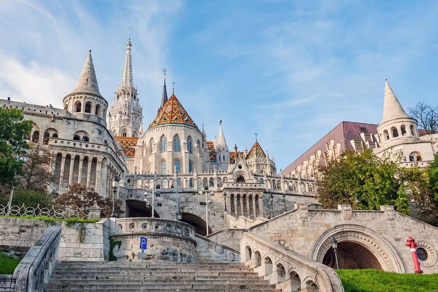 Thành Ngư Phủ - một trong những di tích nổi tiếng nhất của Hungary