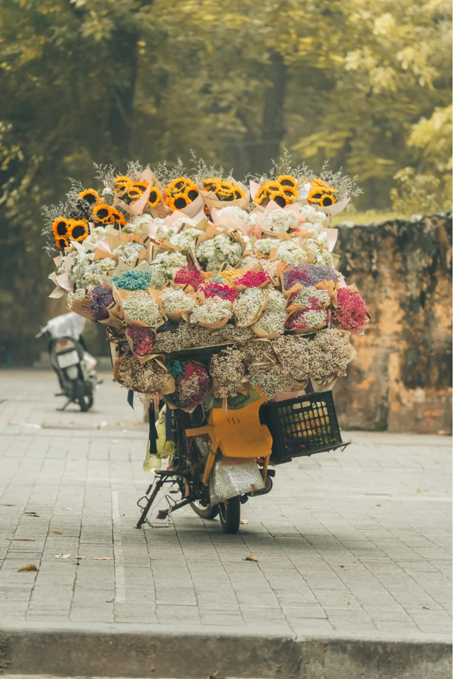 Đẹp mê hồn những xe hoa chở mùa thu Hà Nội